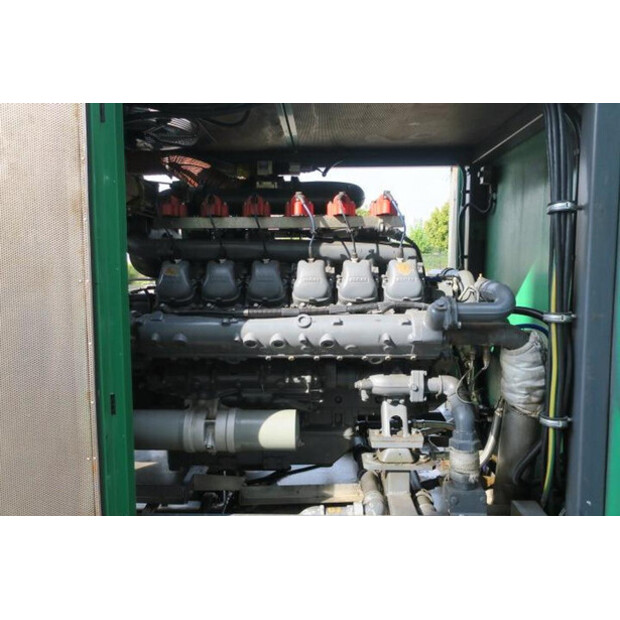 2012 مان E2843E312-42732579