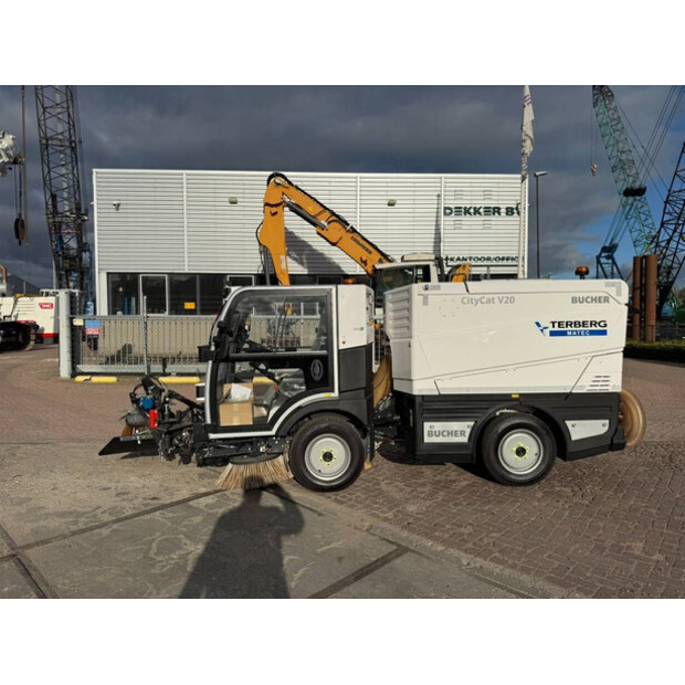 2023 بوشر CityCat V20-42732594