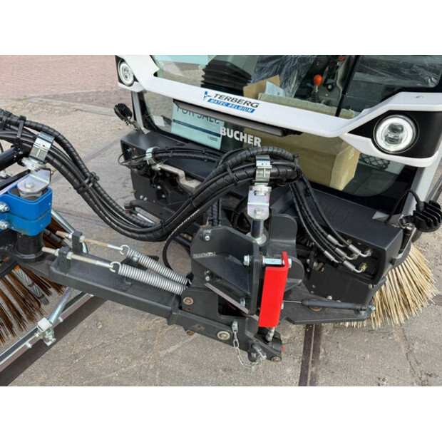 2023 بوشر CityCat V20-42732595