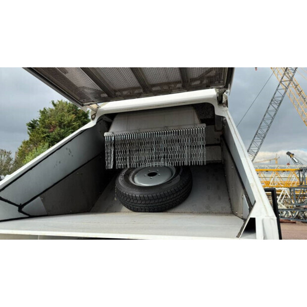 2023 بوشر CityCat V20-42732609