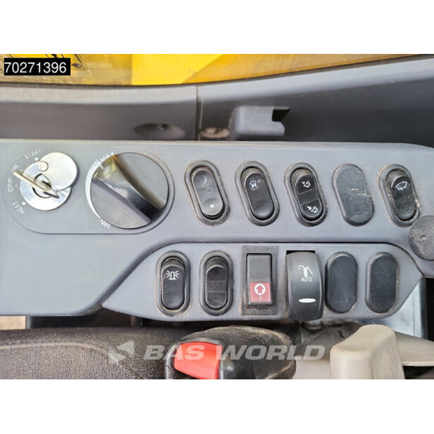 2018 Komatsu PC700 LC -11-42733145