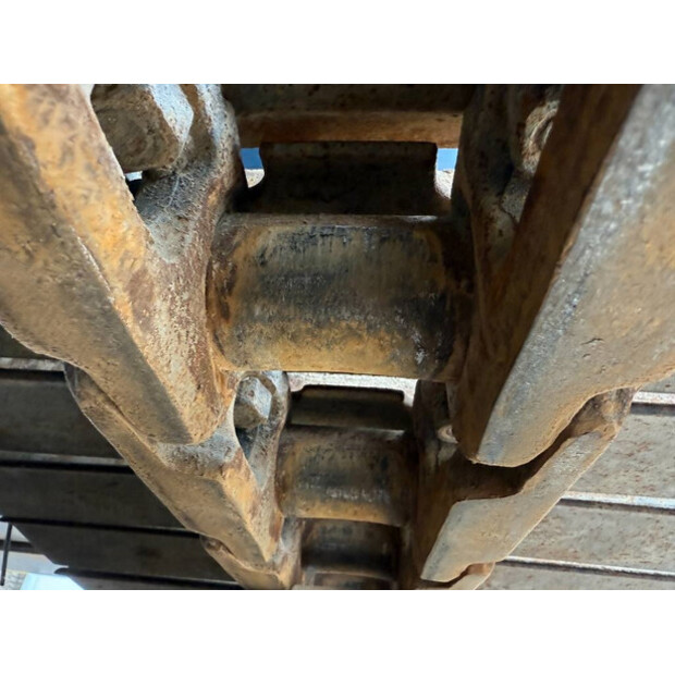 2016 Hitachi ZX250LC-6-42733231