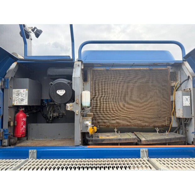 2016 Hitachi ZX250LC-6-42733232