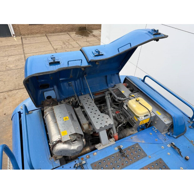 2016 Hitachi ZX250LC-6-42733234