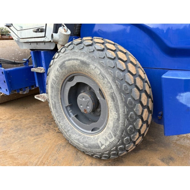 2009 HAMM 3307-42733548