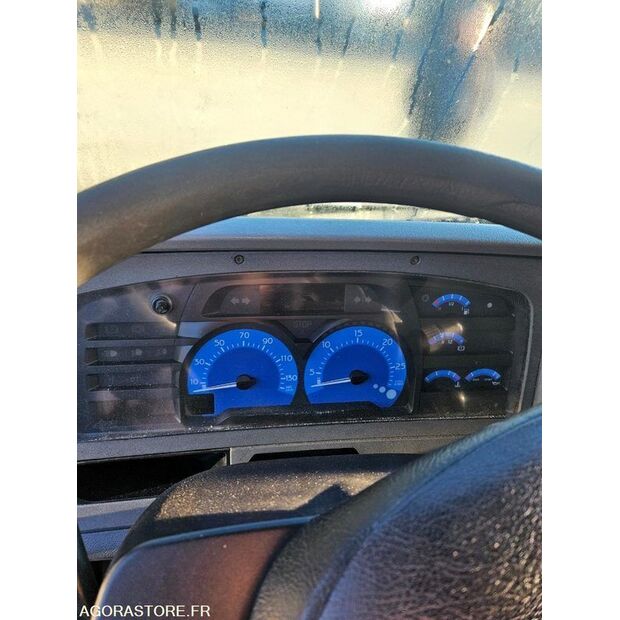 2005 Renault Midlum-42747321