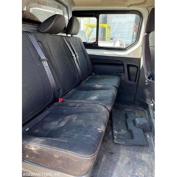 2019 Renault Trafic-42747571