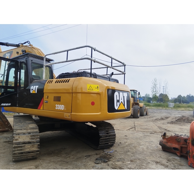 2023 Caterpillar 330D-42748411