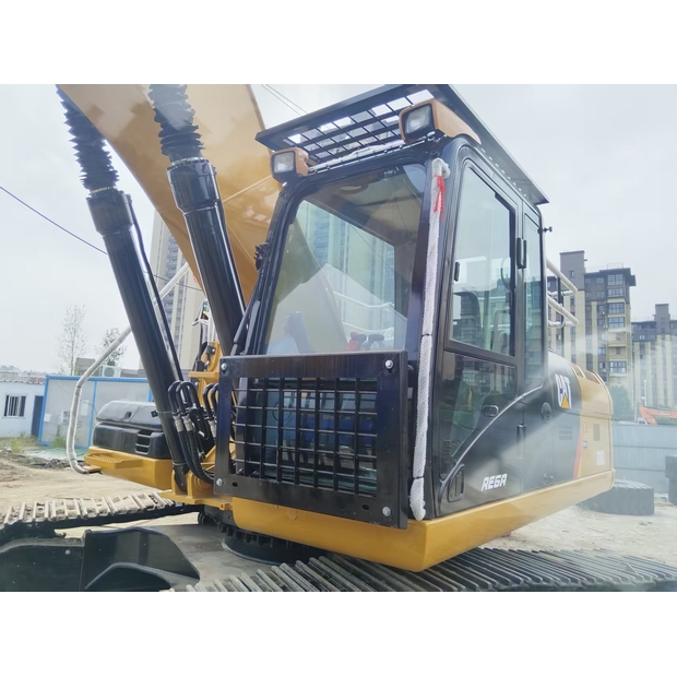 2023 Caterpillar 330D-42748413
