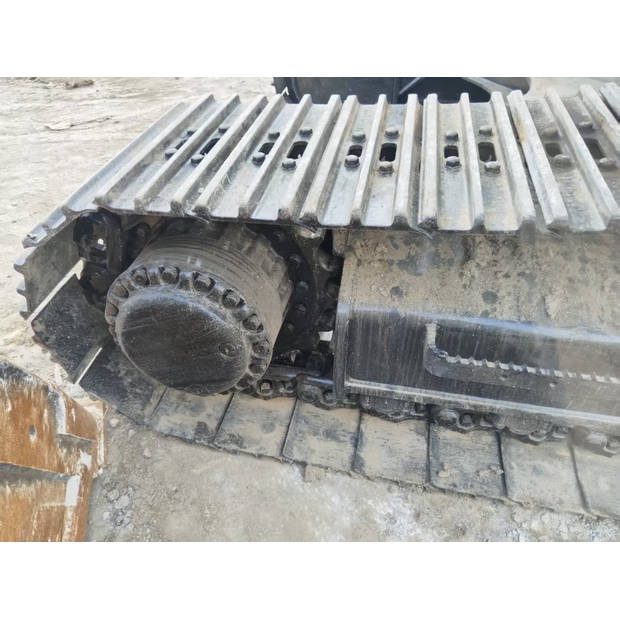 2023 Caterpillar 330D-42748414