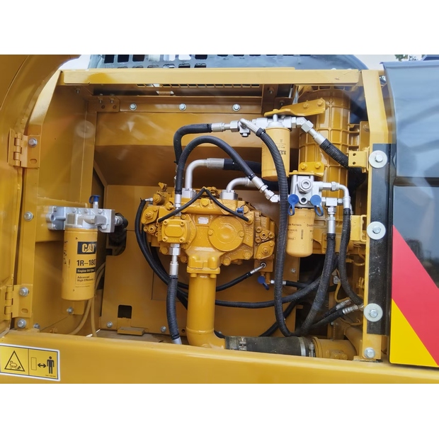 2023 Caterpillar 330D-42748418