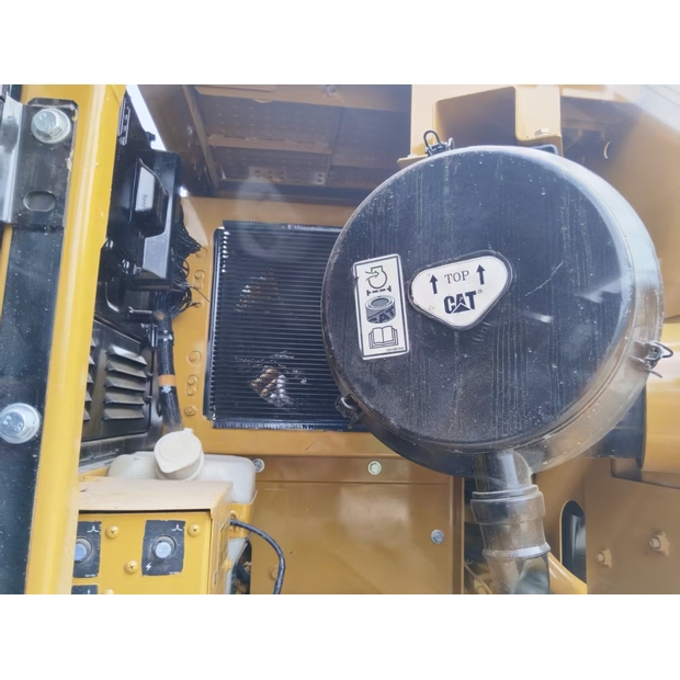 2023 Caterpillar 330D-42748420