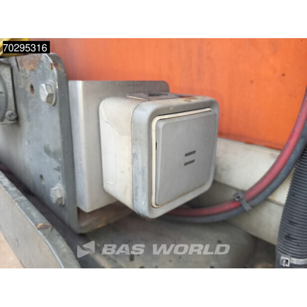 2014 Lamberet Carrier Vector 1550-42748652