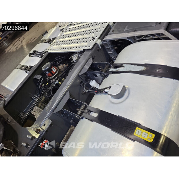 2018 رينو T460-42748713