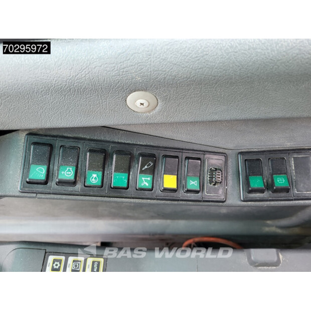 2006 Volvo EC210BLC-42749116