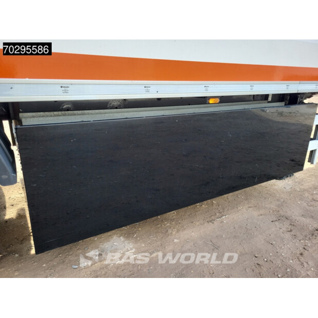 2014 Lamberet Carrier Vector 1550-42749420