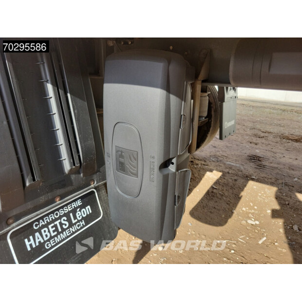 2014 Lamberet Carrier Vector 1550-42749424