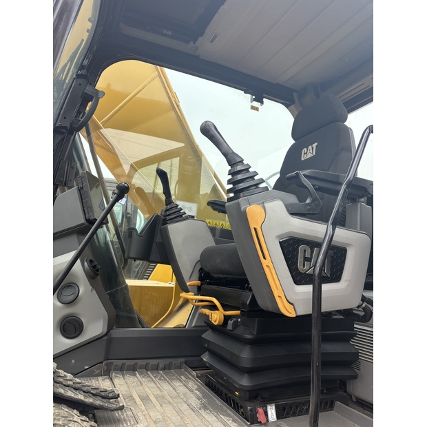 2022 كاتربيلر 320GC-42749435