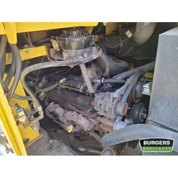 2011 Hyster H8.0FT-9-42749533