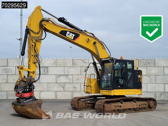 Image for EXCAVATORS 2017 Caterpillar 325FLCR