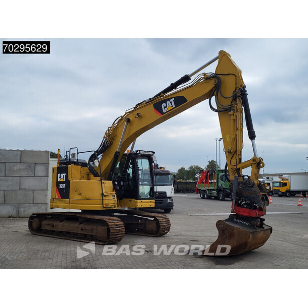 2017 Caterpillar 325FLCR-42750786