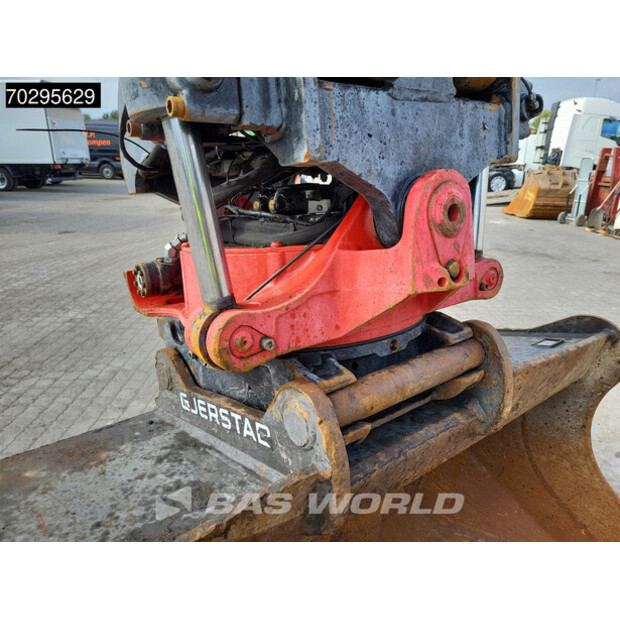 2017 Caterpillar 325FLCR-42750793