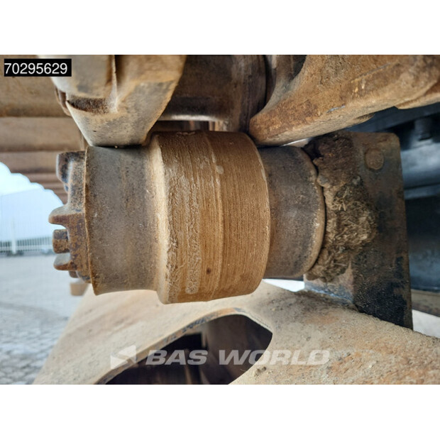 2017 Caterpillar 325FLCR-42750806