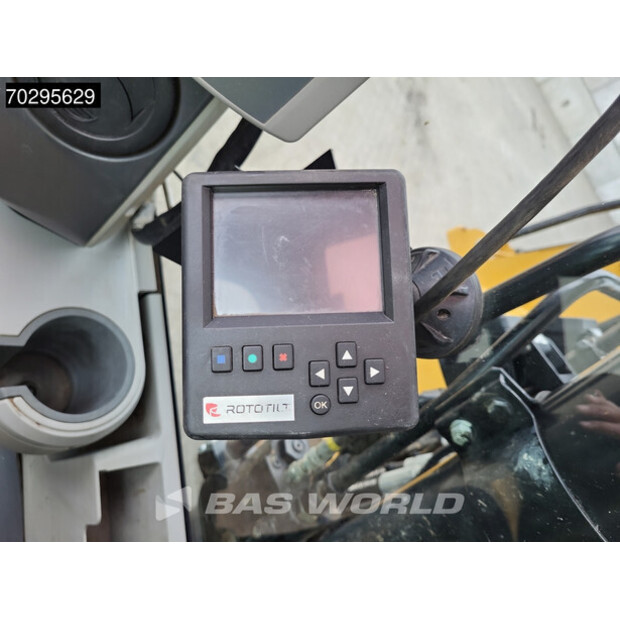 2017 Caterpillar 325FLCR-42750817