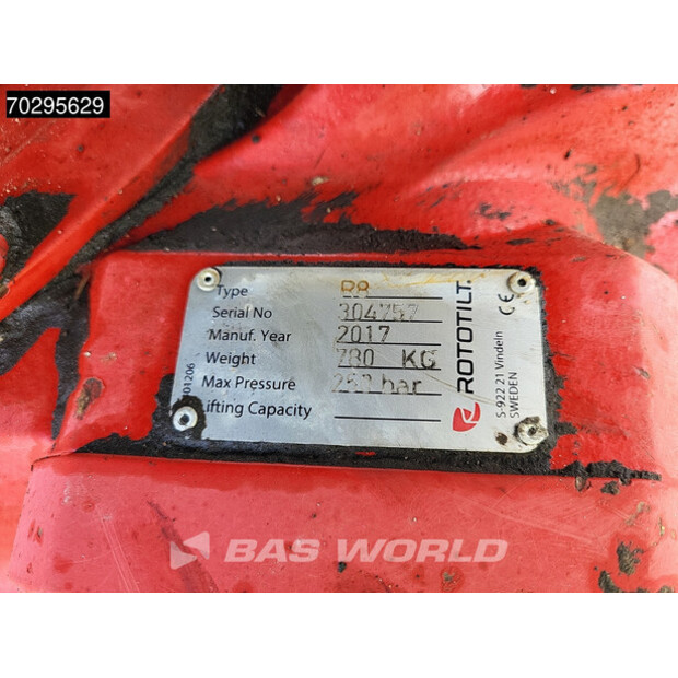 2017 Caterpillar 325FLCR-42750823