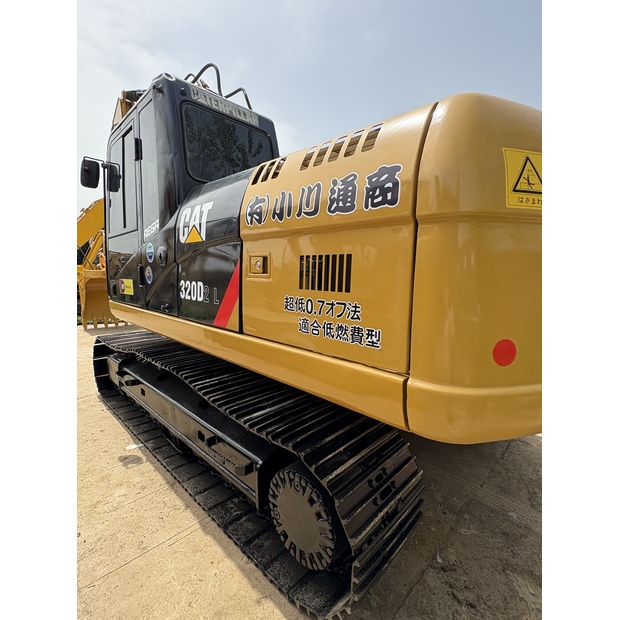 2024 كاتربيلر 320D2-42751078
