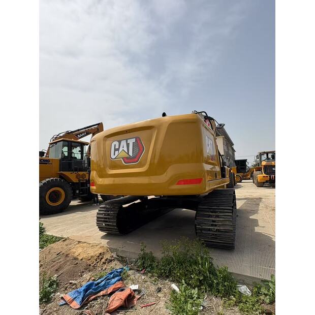 2024 كاتربيلر 320GC-42751090