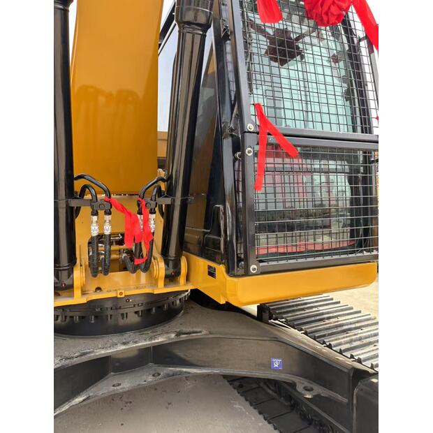 2024 كاتربيلر 320GC-42751093