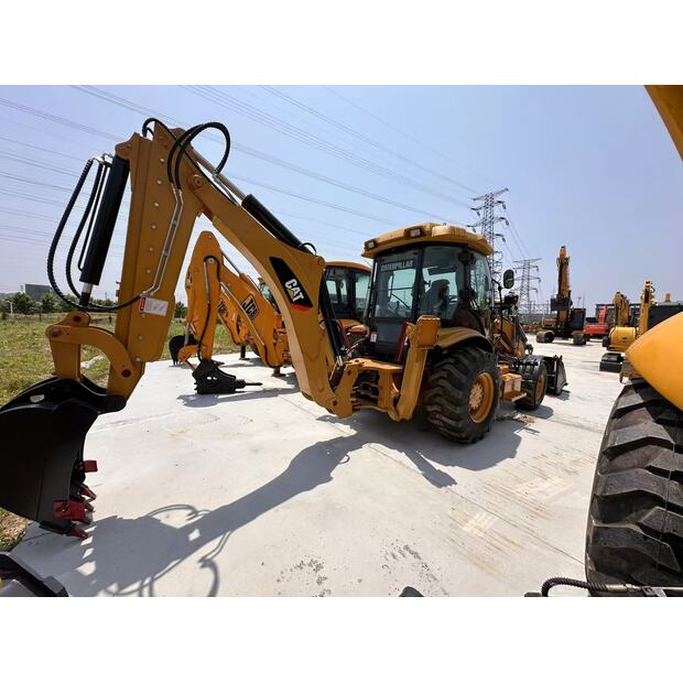 2024 كاتربيلر 420F-42751097