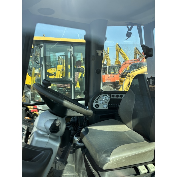 2022 JCB 3CX-42751117
