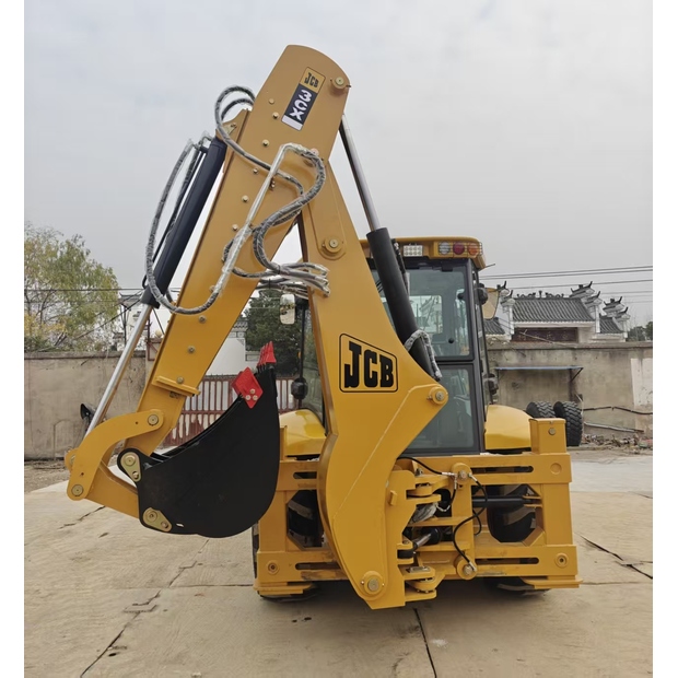2025 JCB 3CX-42751123