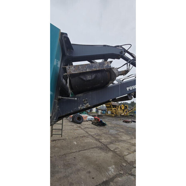 2016 باورسكرين PT400-42751579