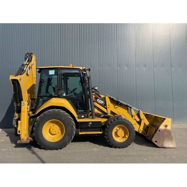 2017 Caterpillar 432F2-42751869