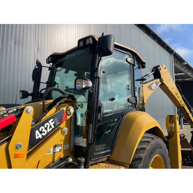 2017 Caterpillar 432F2-42751873