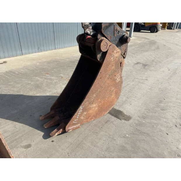 2017 Caterpillar 432F2-42751888