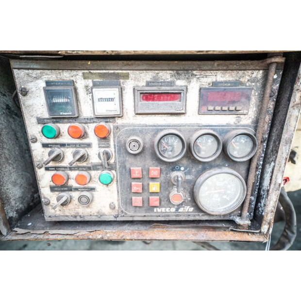 2001 رينو Kerax 385-42752275