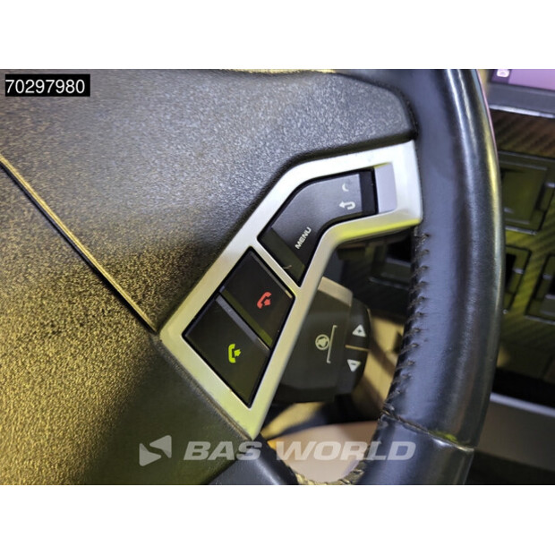 2022 Renault T520-42756368