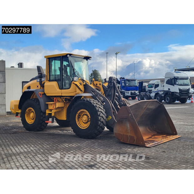 2018 فولفو L90H-42756523