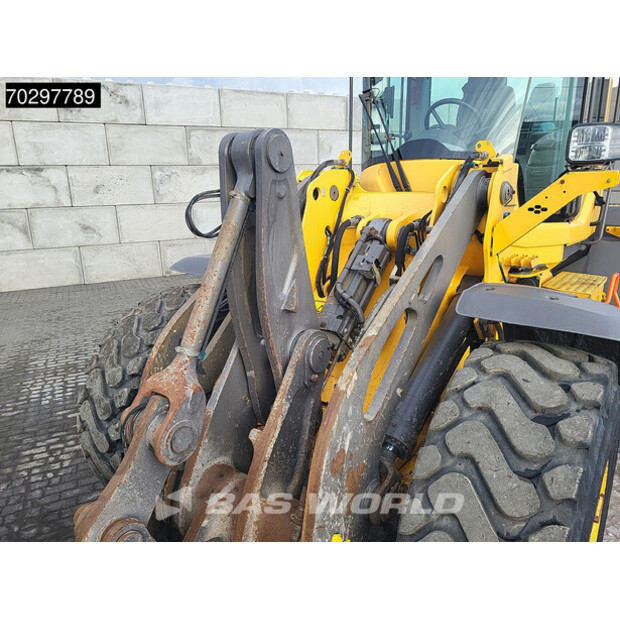 2018 فولفو L90H-42756527