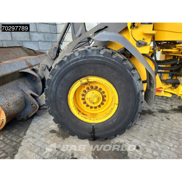 2018 فولفو L90H-42756545