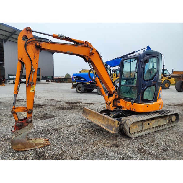 2000 كوماتسو PC35-8-42769284