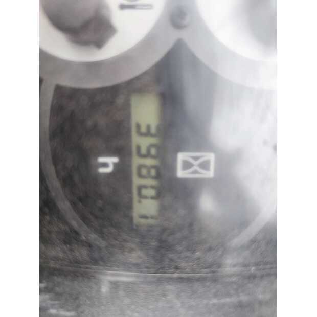 2000 كوماتسو PC35-8-42769288