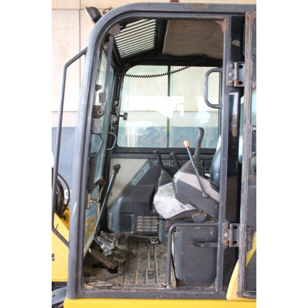 Komatsu PC56-7-42775175