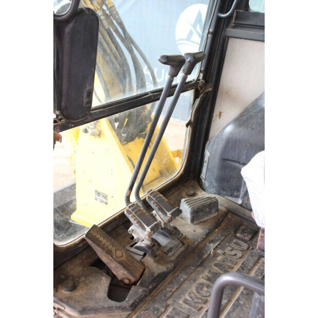 Komatsu PC56-7-42775176