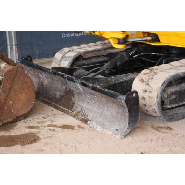 2013 JCB 8085-42775391