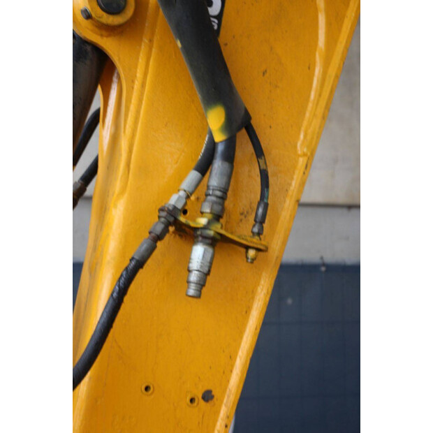 2013 JCB 8085-42775396
